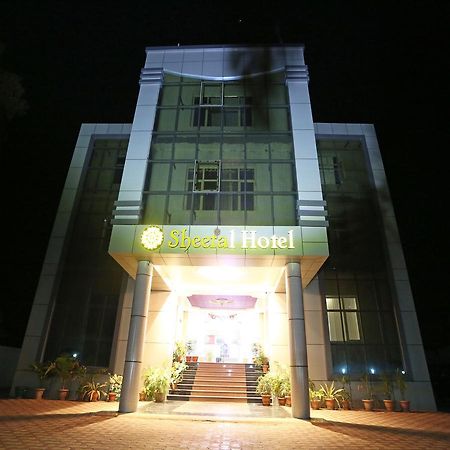 Oyo 4635 Sheetal Hotel Haldwāni Exterior foto