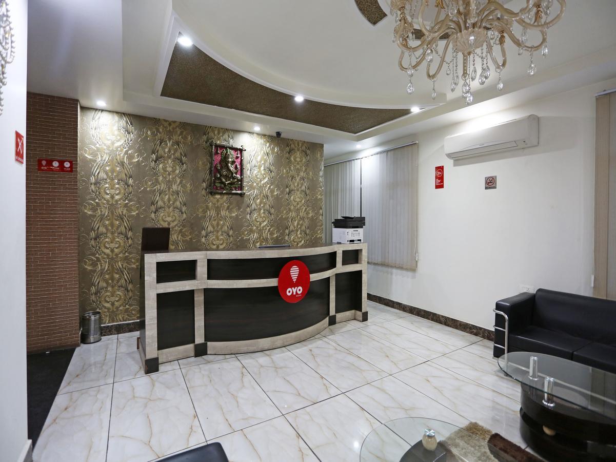 Oyo 4635 Sheetal Hotel Haldwāni Exterior foto